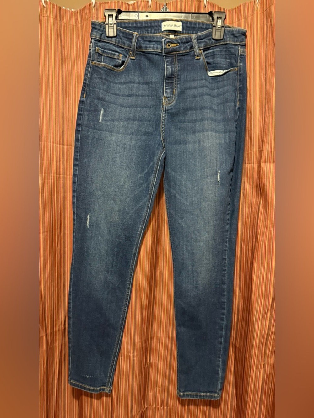 Studio Blue Dark Wash Slightly Distressed Skinny Jeans, Button/Zipper, sz 31/12
